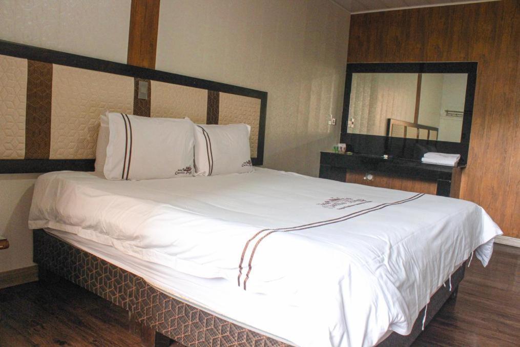 Hotel Castillo Resort San Gil Extérieur photo